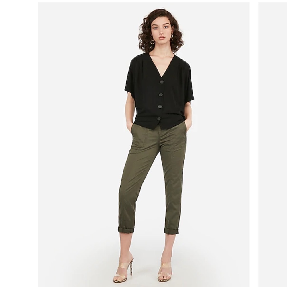 Express button fron dolman sleeve tee
